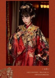 Samius Global Xuanma Qiankun Ming Dynasty Hanfu Set, Gold Woven Jacquard Pipa Sleeve Top & Heavy Pleated Mamian Skirt