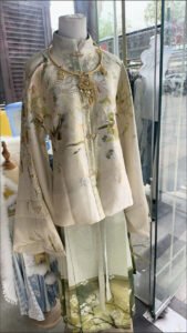 ming-dynasty-apricot-gold-hanfu-mamian-skirt-woven-jacquard-detail.jpg