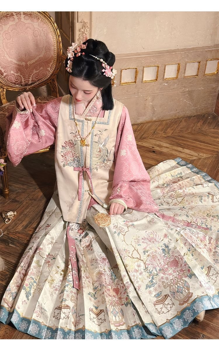 Frost Pink Ming Dynasty Hanfu, pipa sleeve blouse, embroidered vest and woven gold horse face skirt