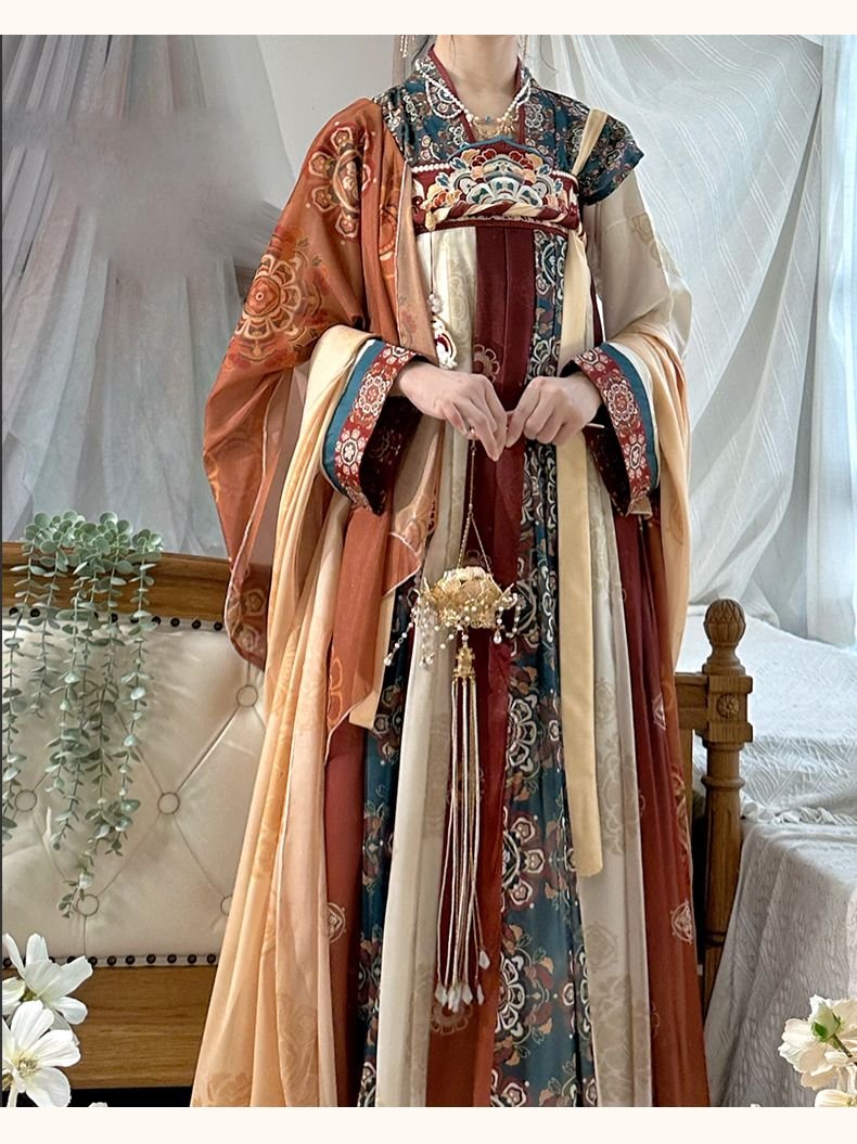 Tang Dynasty Qixiong Ruqun hanfu printed shawl and long skirt fabric detail, Liu Guang Golden Banquet hanfu