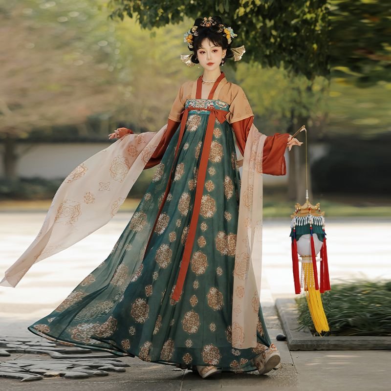 Spring Porcelain Tang Dynasty Qixiong Ruqun heavy embroidered hanfu full model shot, fairy style traditional Chinese costume