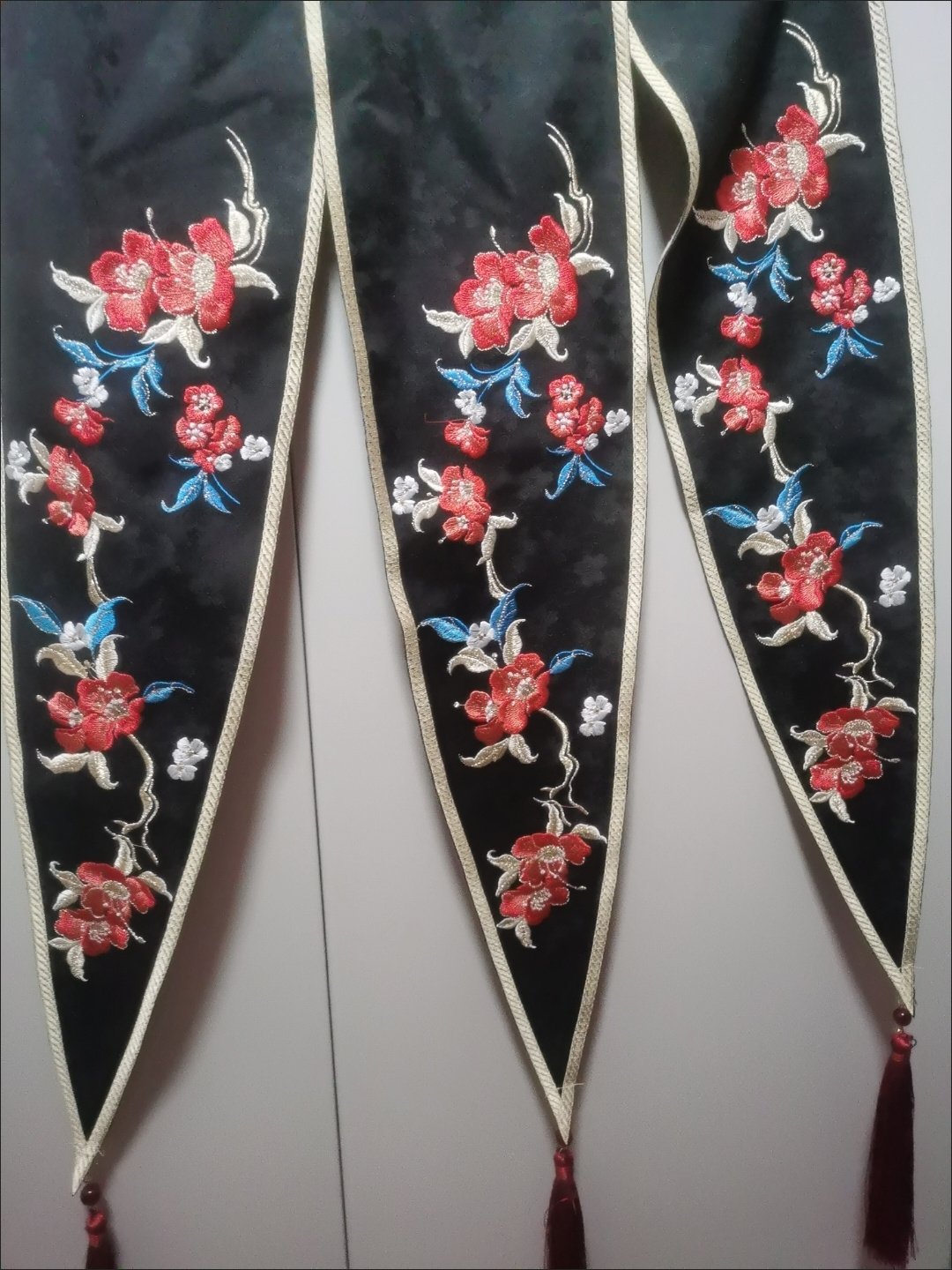 Floral embroidery tassel ribbon detail of Wei-Jin Dynasty Miaoyu Hanfu set, red peony flower hand embroidery decoration
