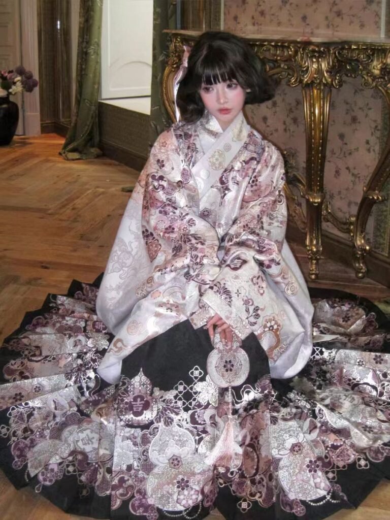 Samiusglobal Ming Style Hanfu White Floral Jacquard Aoqun, Traditional Chinese Ancient Costume