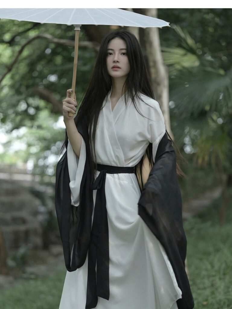Samiusglobal cold aesthetic ancient costume set, black cape with white Zhiju robe for women, comes with hair accessories