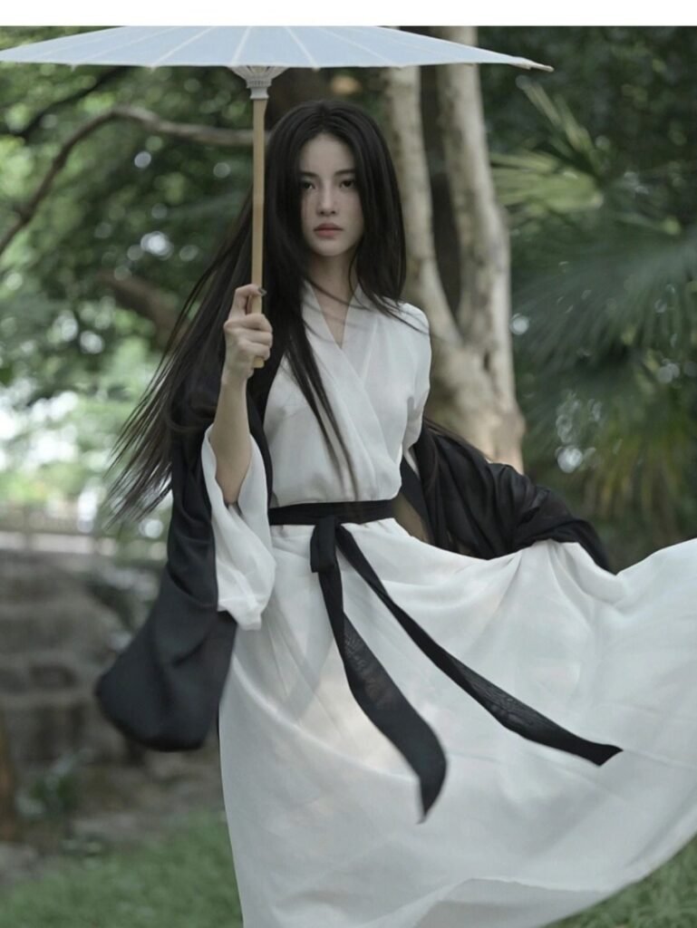 Samiusglobal cold aesthetic ancient costume set, black cape with white Zhiju robe for women, comes with hair accessories