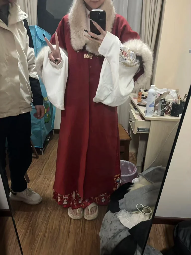 zhenyinglian ming hanfu red new year outfit fur trim mamianqun set made in china
