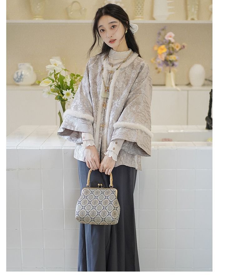 Zhenyinglian Ming style hanfu set for women, round collar short jacket with wide leg trousers, autumn winter new chinese outfit model wearing