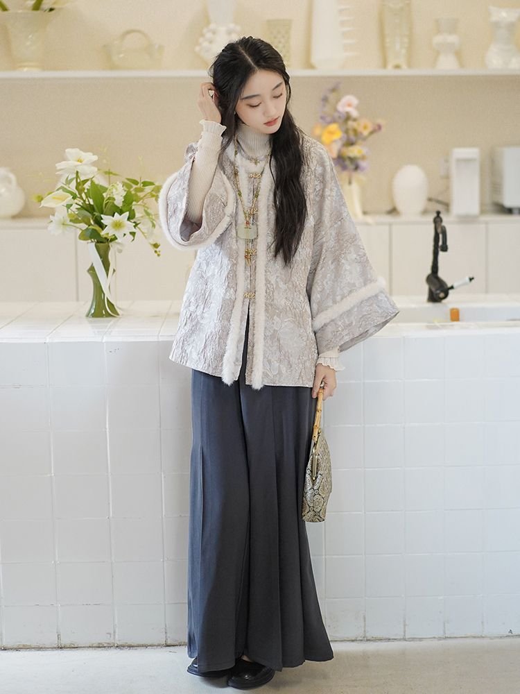 Zhenyinglian Ming style hanfu set for women, round collar short jacket with wide leg trousers, autumn winter new chinese outfit model wearing
