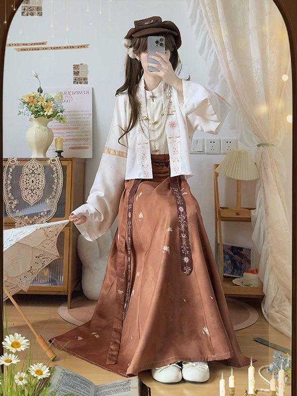 ZhenYinglian Suqiu Ming Style improved Hanfu top and broken skirt, stand collar and printed fabric details
