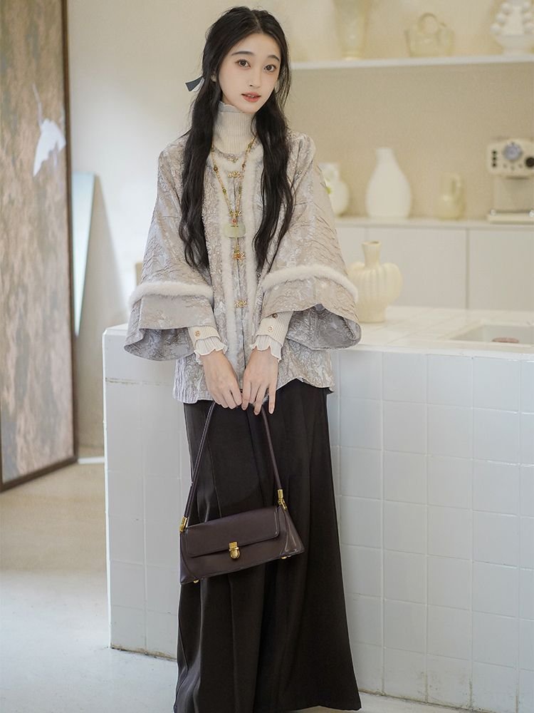 Zhenyinglian Ming style hanfu set for women, round collar short jacket with wide leg trousers, autumn winter new chinese outfit model wearing